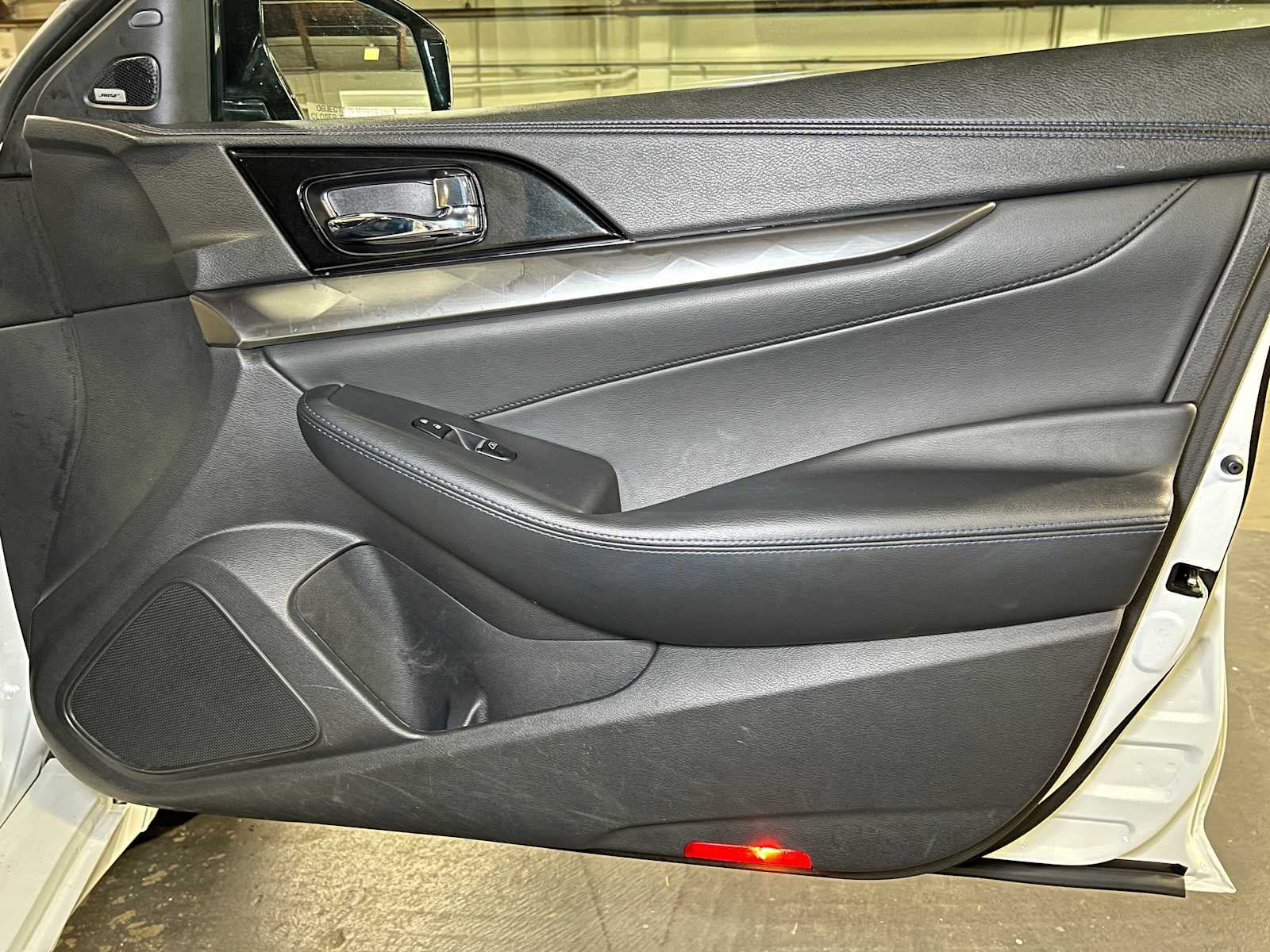 2017 Nissan Maxima SR