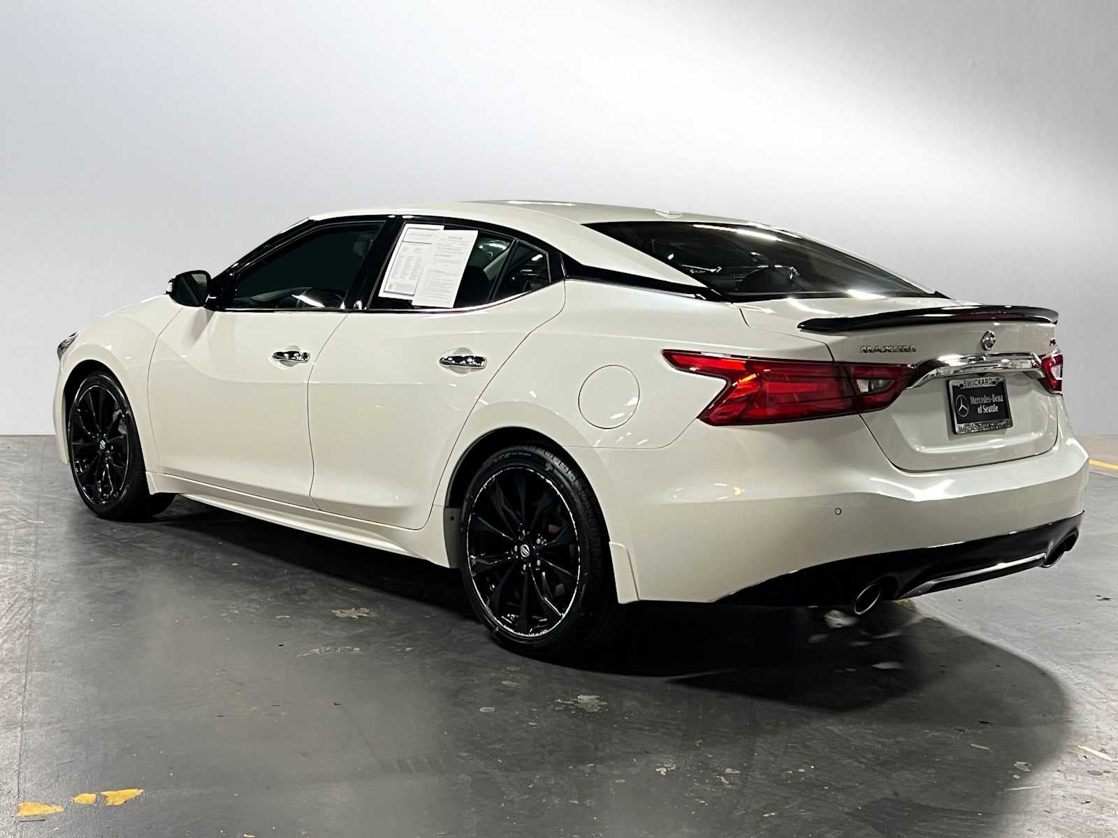 2017 Nissan Maxima SR