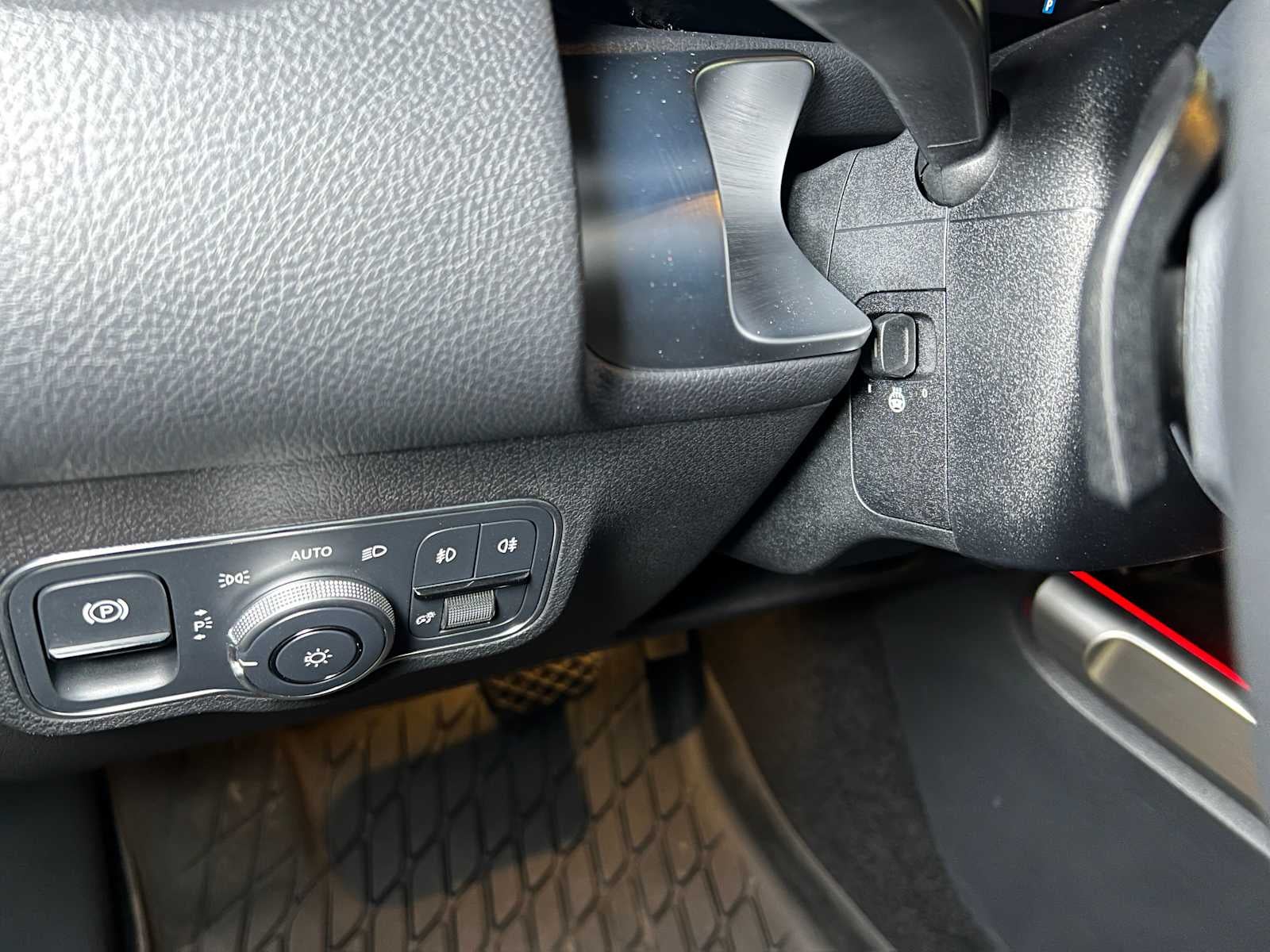 2025 Mercedes-Benz GLB GLB 250