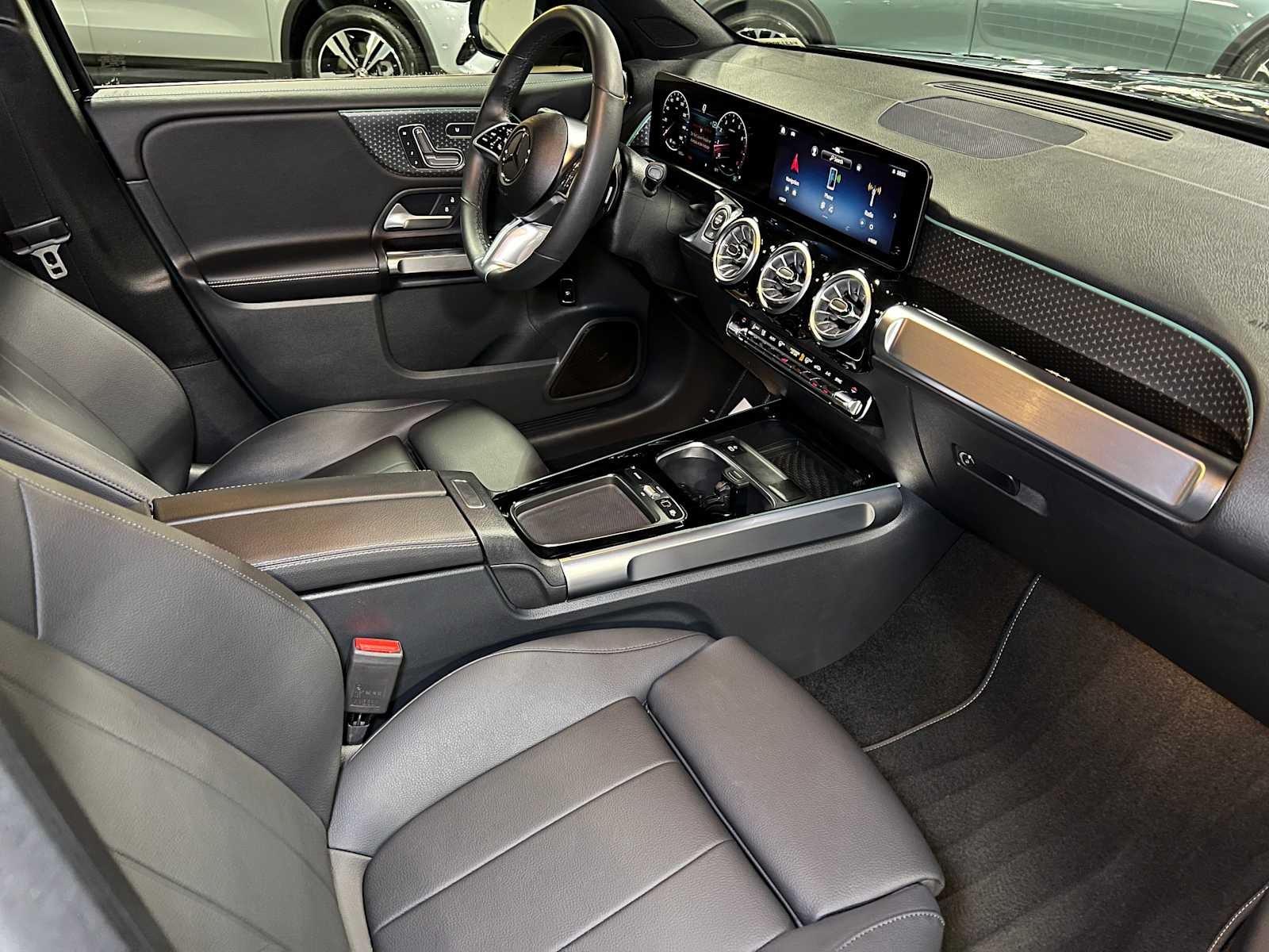 2025 Mercedes-Benz GLB GLB 250