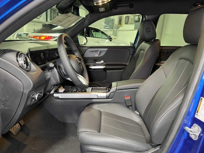 2025 Mercedes-Benz GLB GLB 250