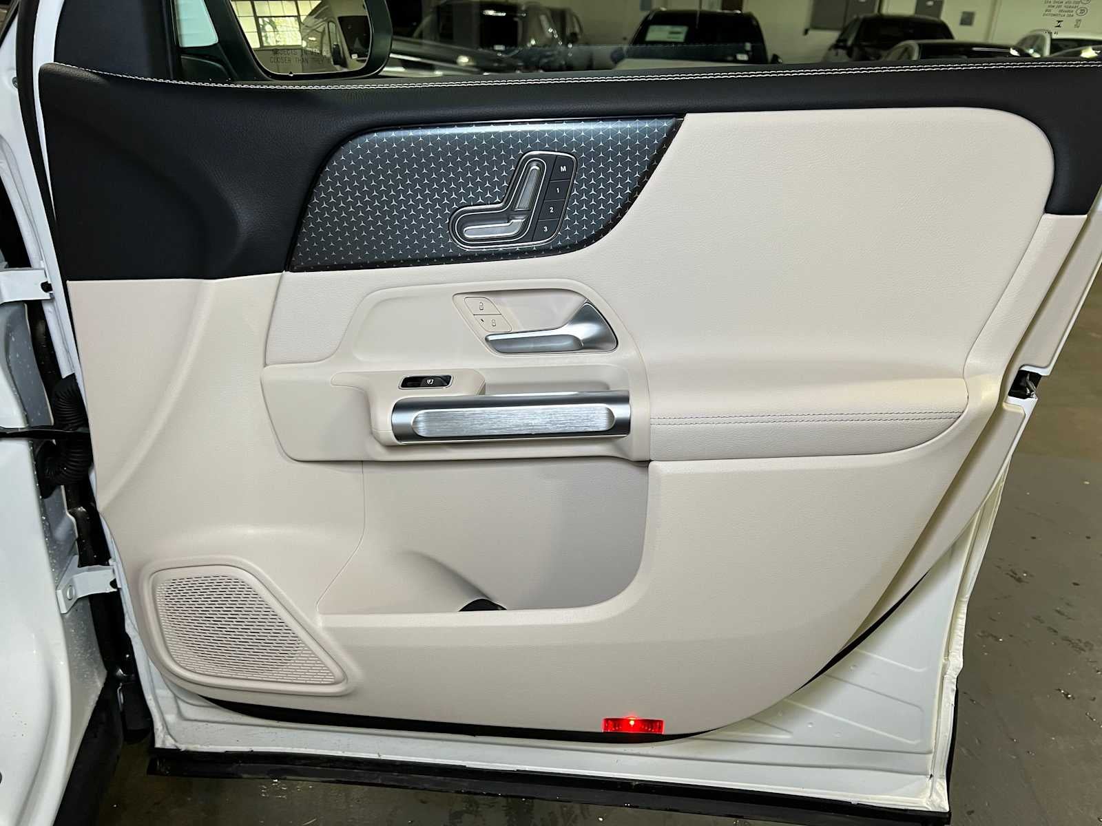 2025 Mercedes-Benz GLB GLB 250