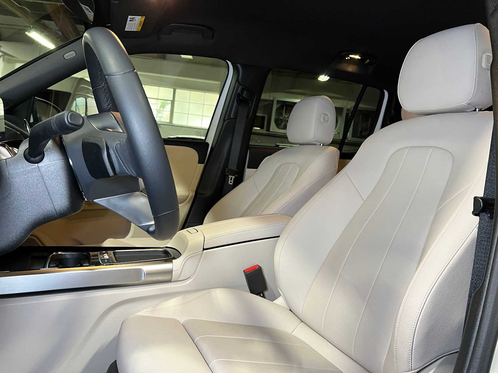 2025 Mercedes-Benz GLB GLB 250