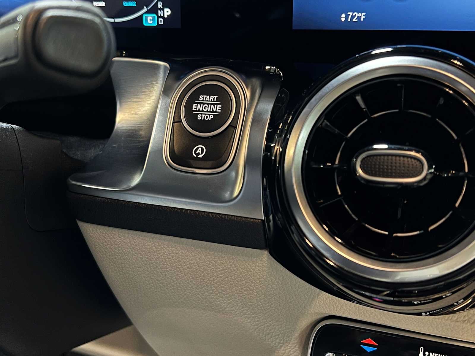 2025 Mercedes-Benz GLB GLB 250