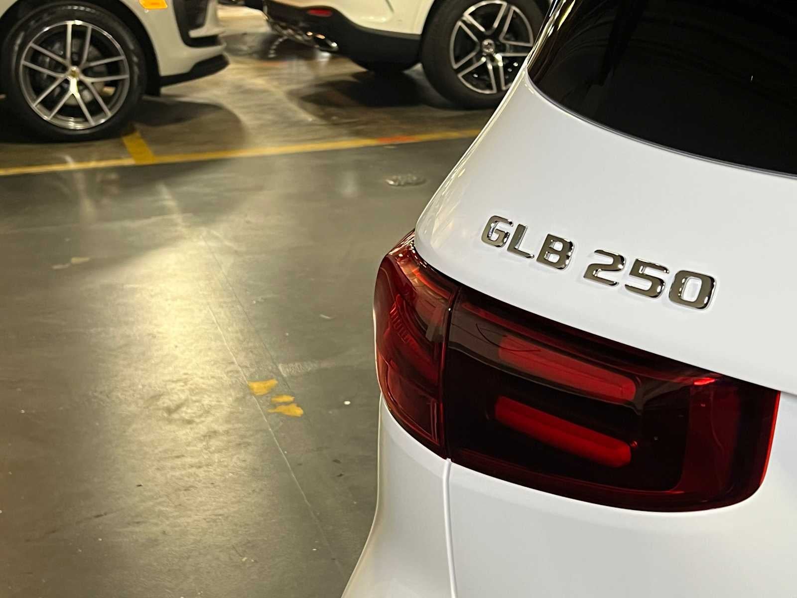 2025 Mercedes-Benz GLB GLB 250