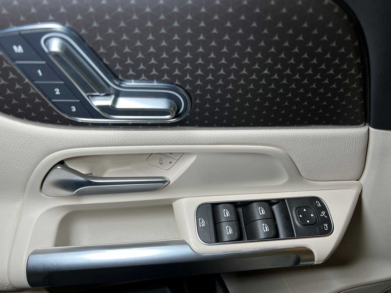 2025 Mercedes-Benz GLB GLB 250