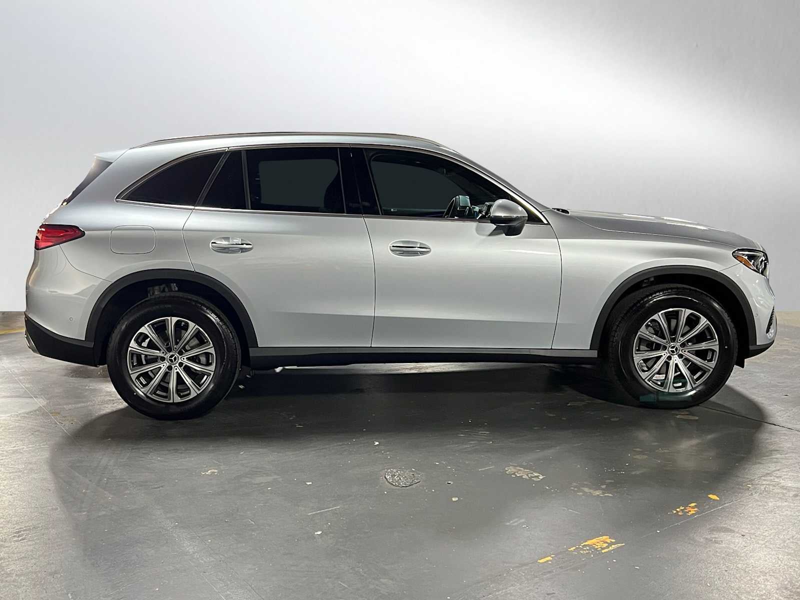 2025 Mercedes-Benz GLC GLC 300
