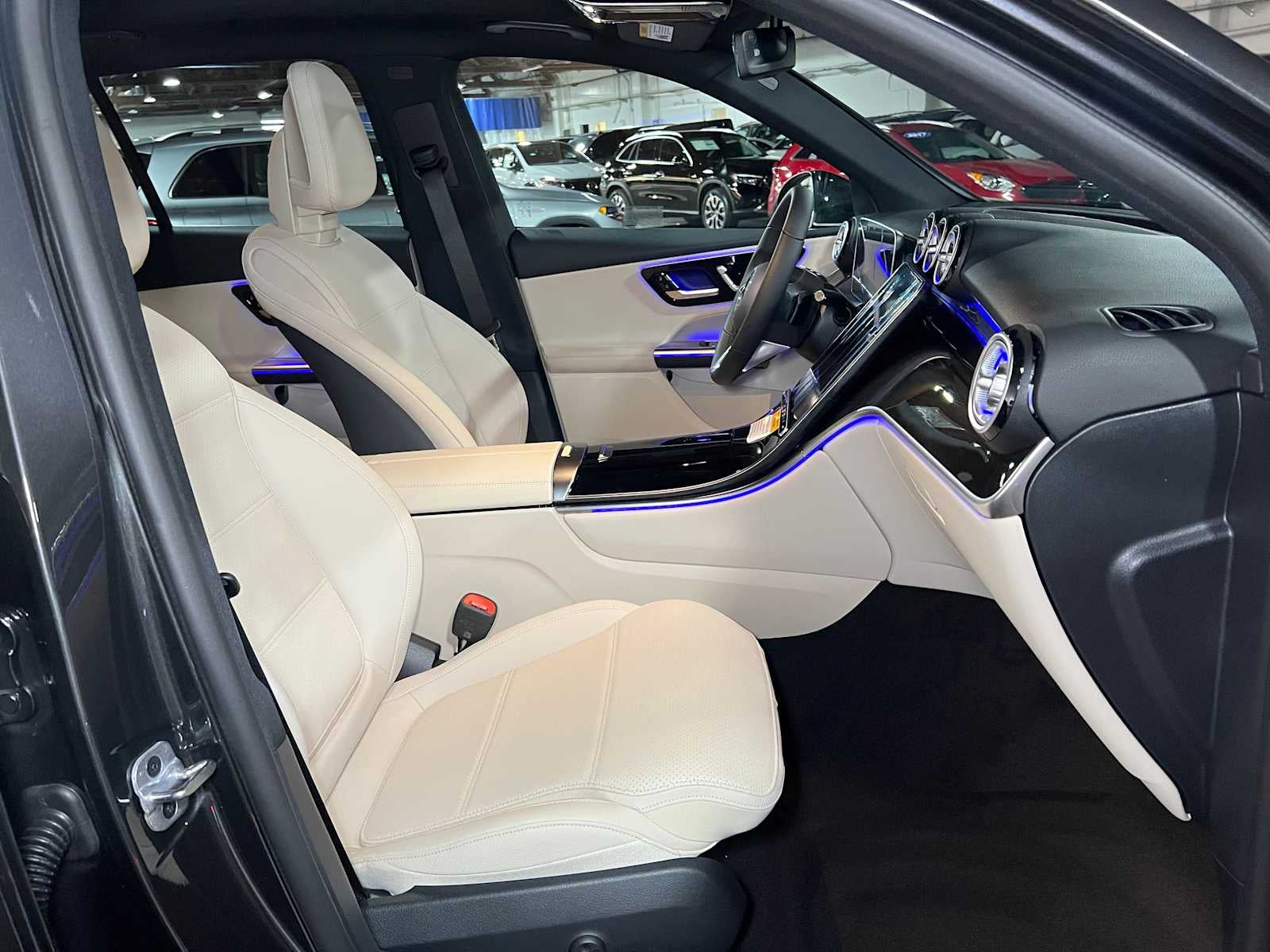 2025 Mercedes-Benz GLC GLC 300