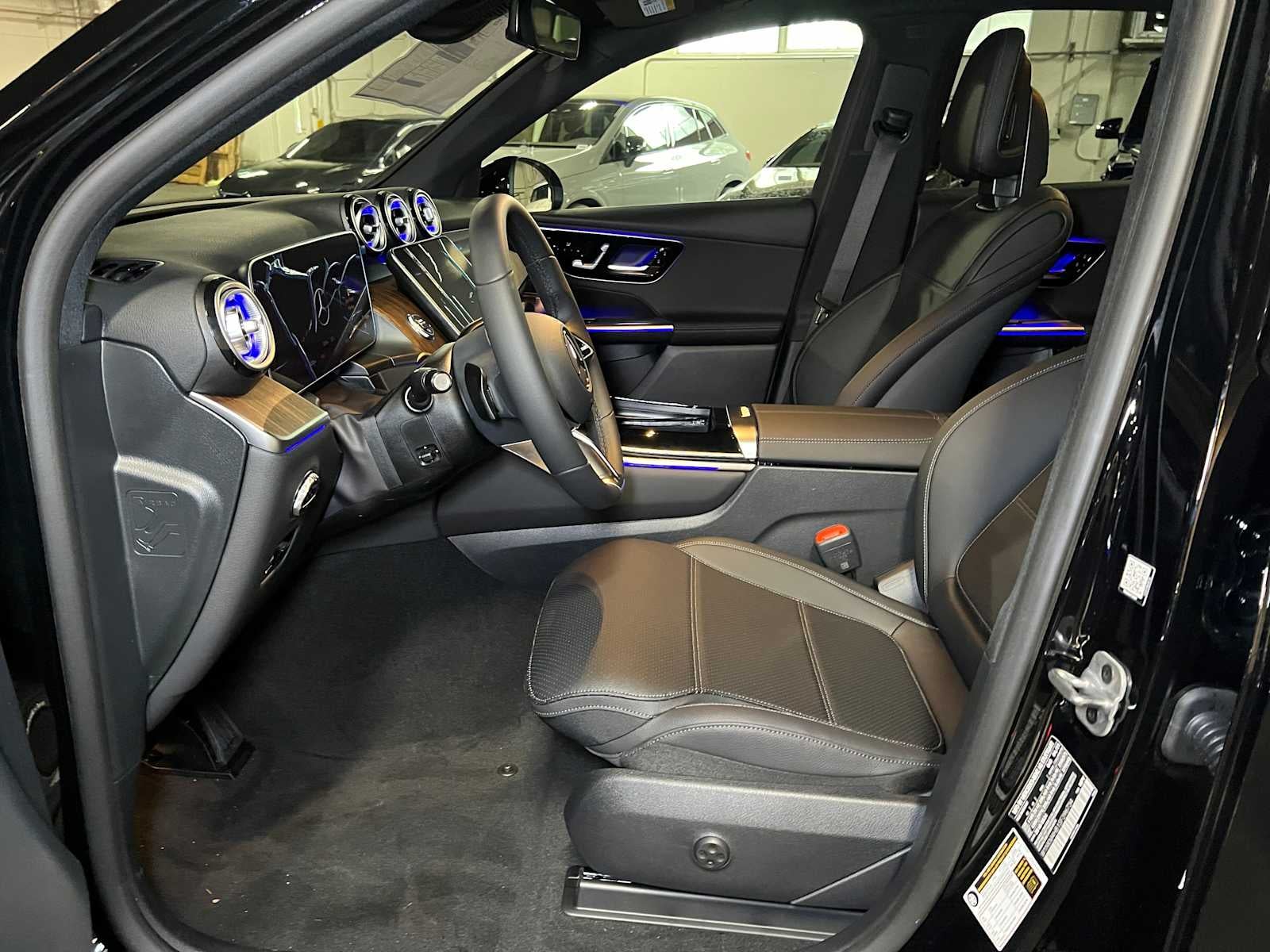 2025 Mercedes-Benz GLC GLC 300