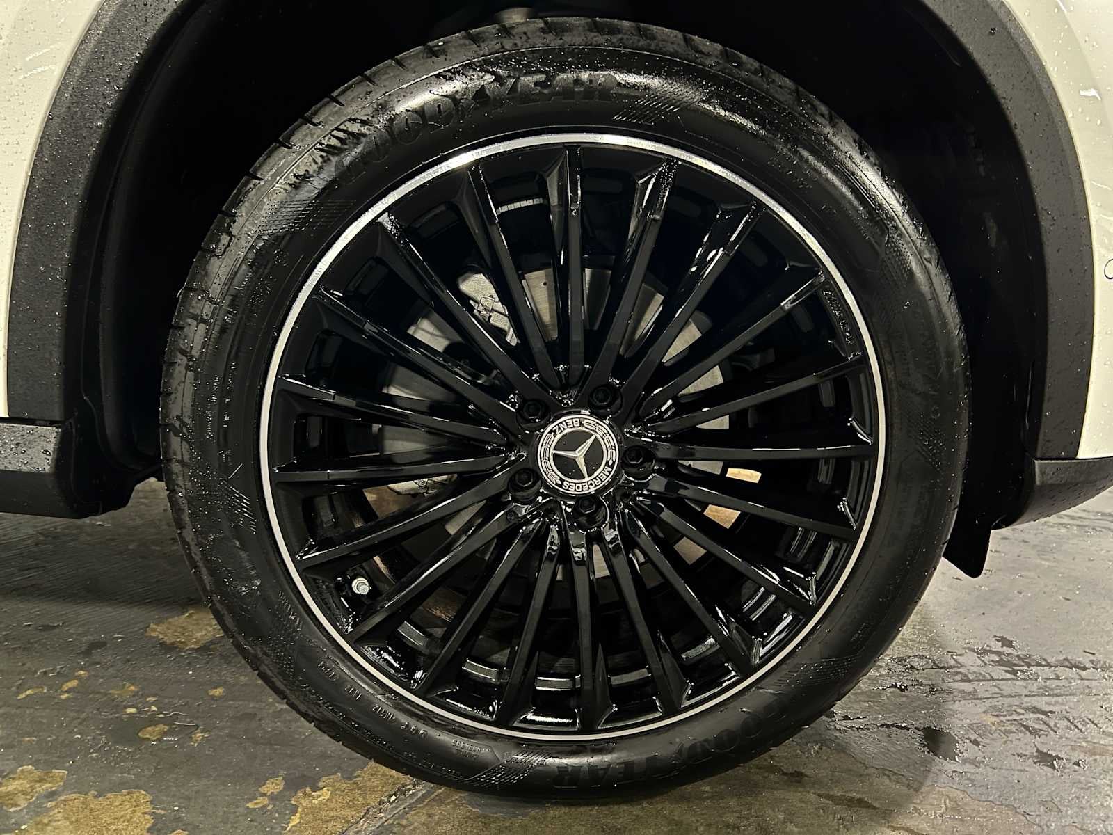 2025 Mercedes-Benz GLC GLC 300