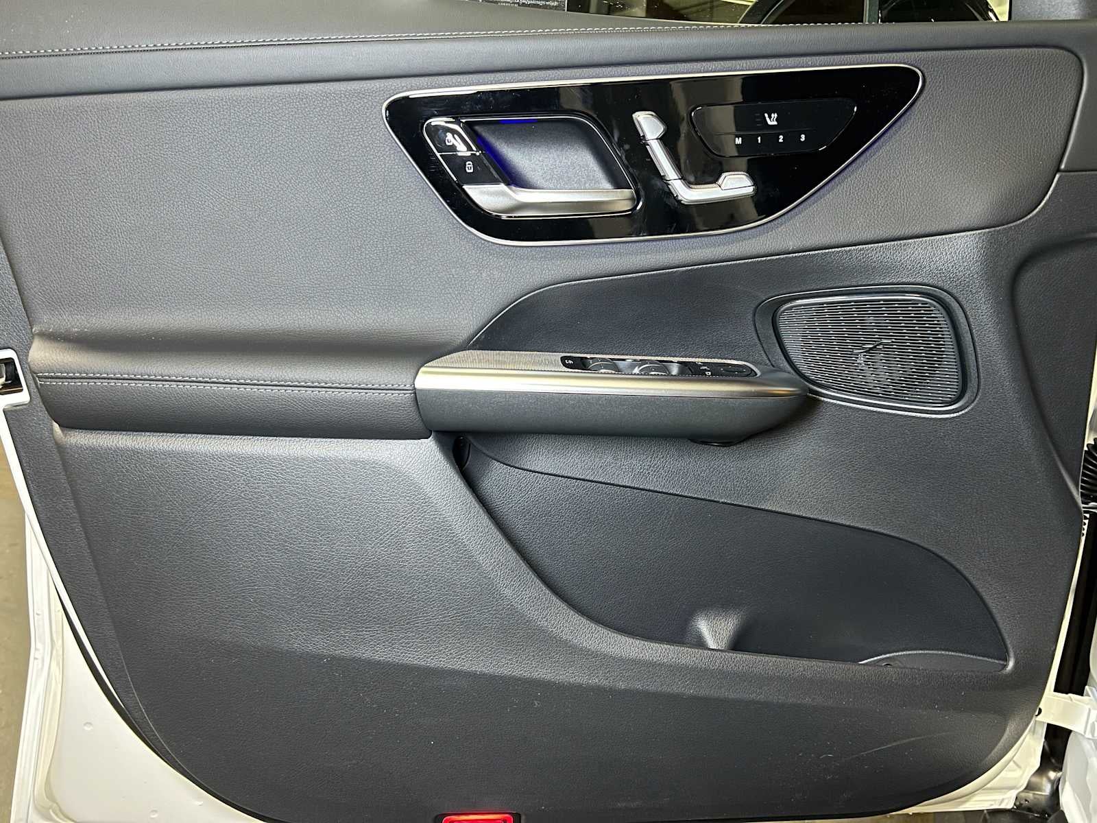 2025 Mercedes-Benz GLC GLC 300