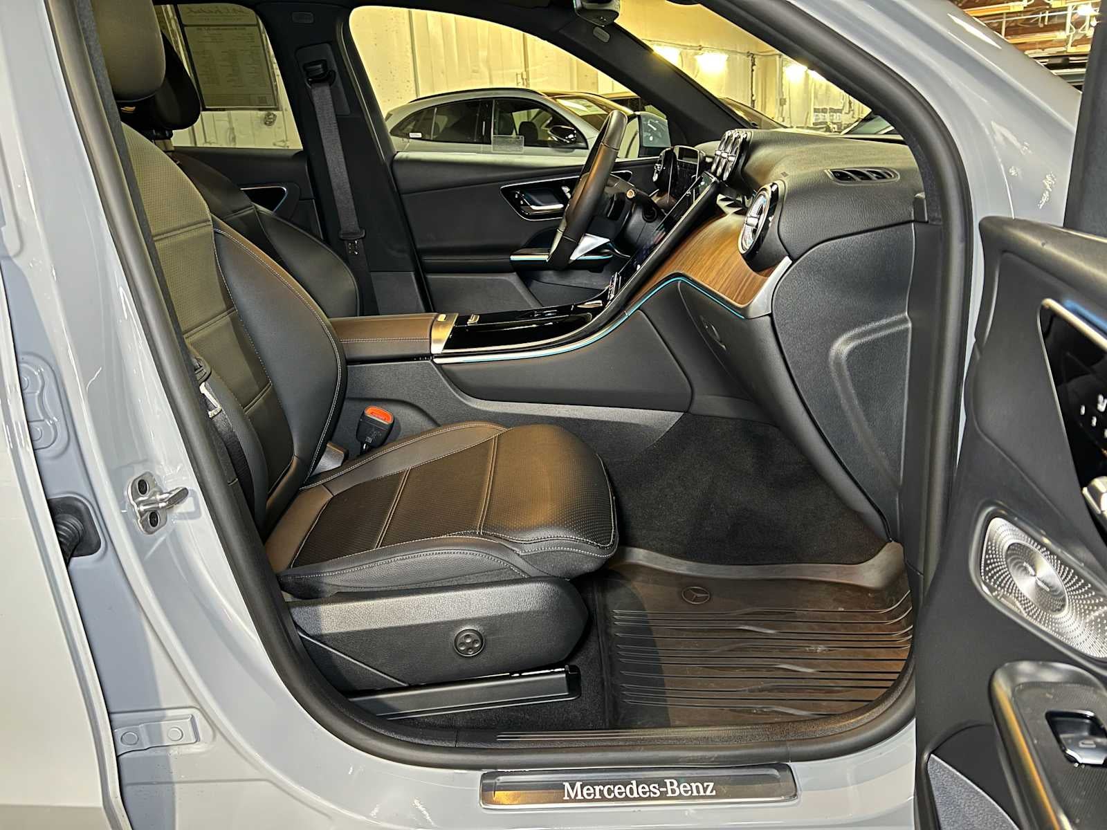 2025 Mercedes-Benz GLC GLC 300