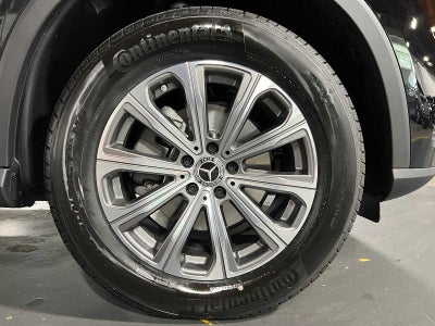 2025 Mercedes-Benz GLC GLC 300