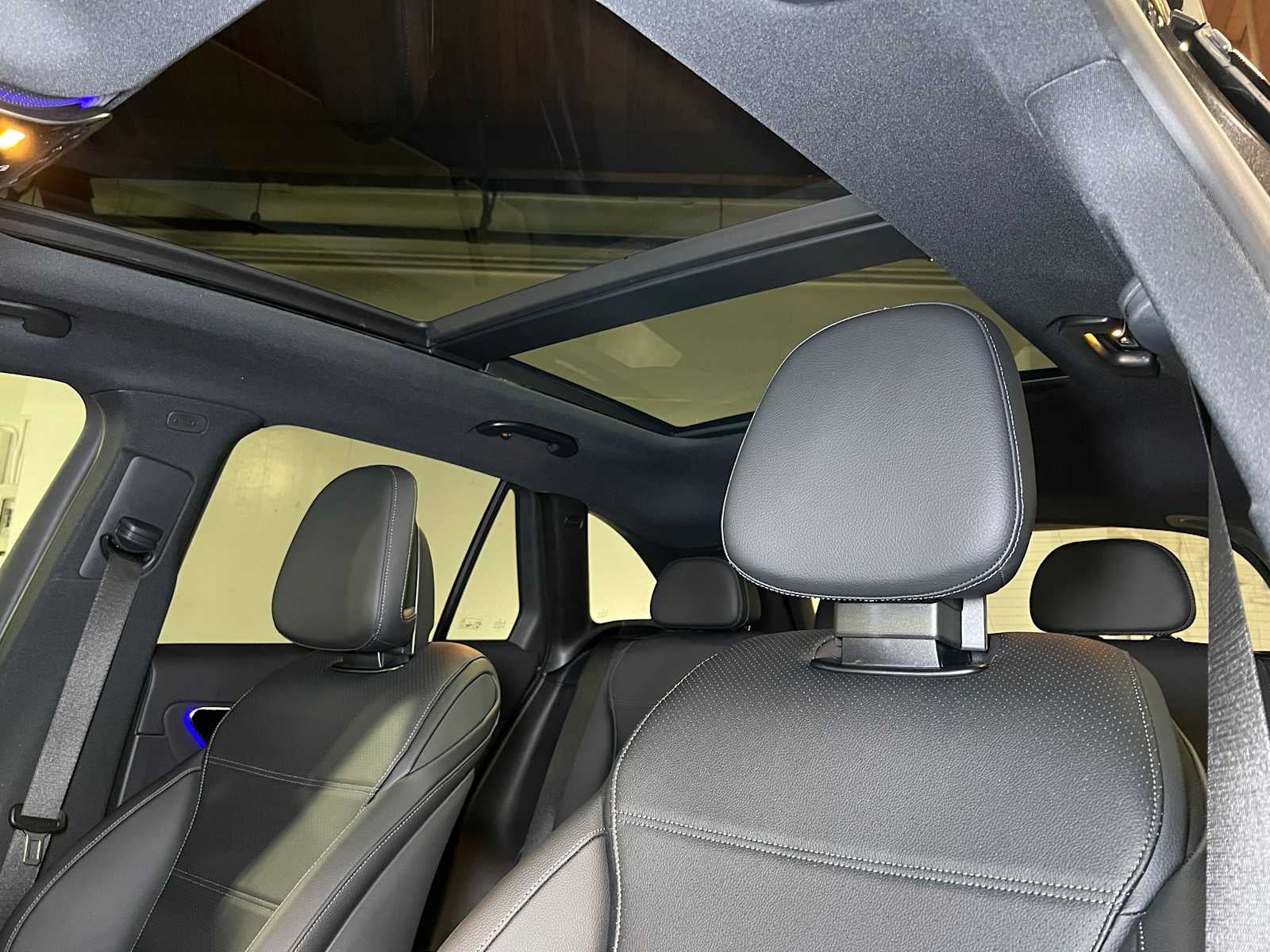 2025 Mercedes-Benz GLC GLC 300