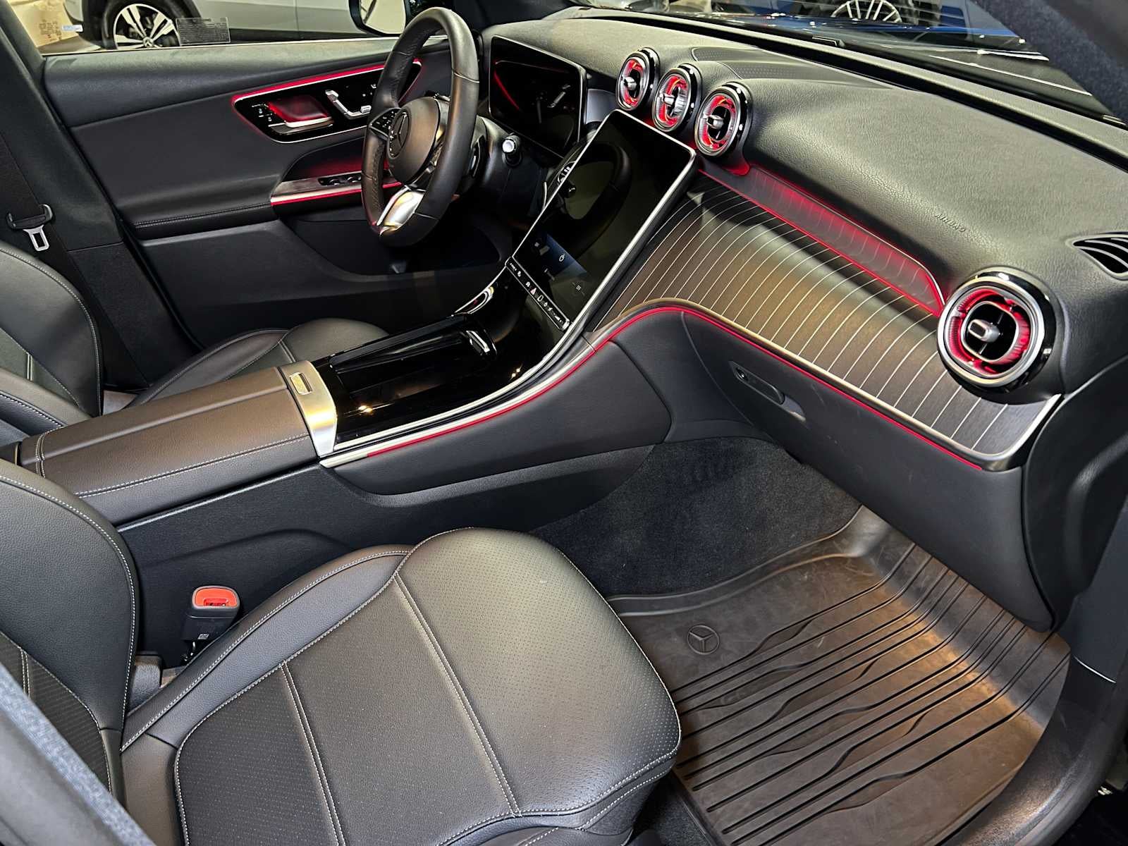 2025 Mercedes-Benz GLC GLC 300