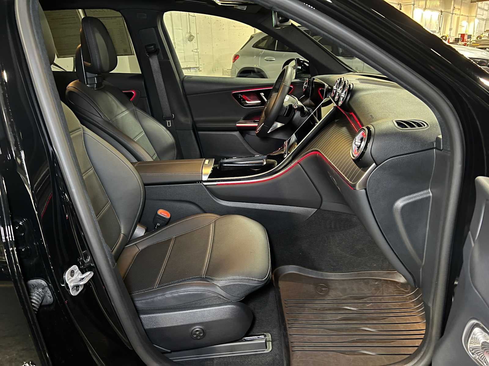 2025 Mercedes-Benz GLC GLC 300