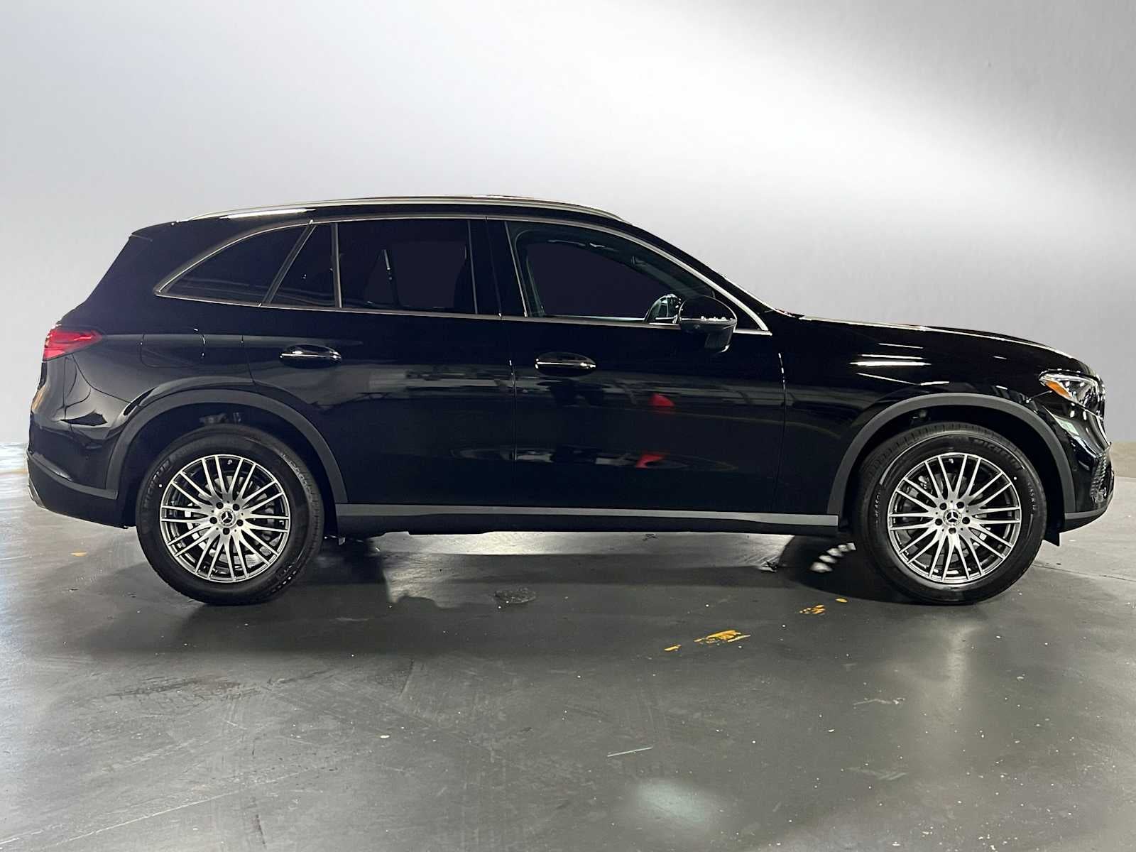 2025 Mercedes-Benz GLC GLC 300
