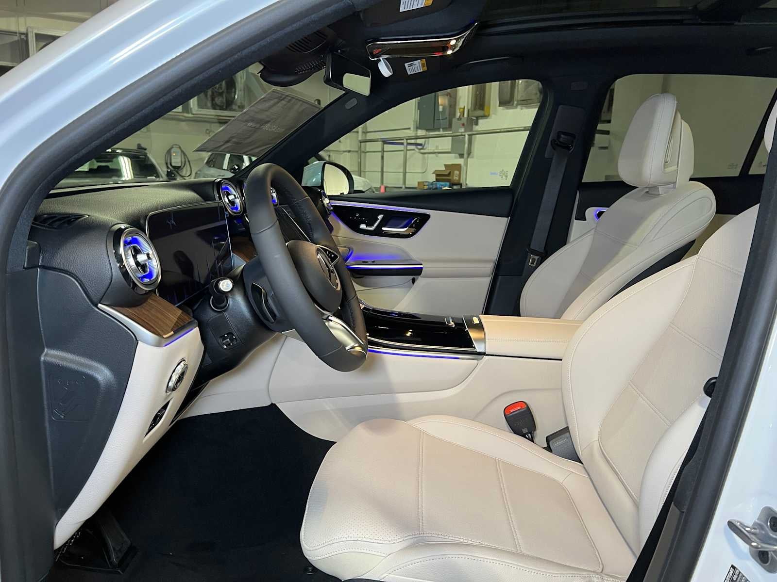 2025 Mercedes-Benz GLC GLC 300