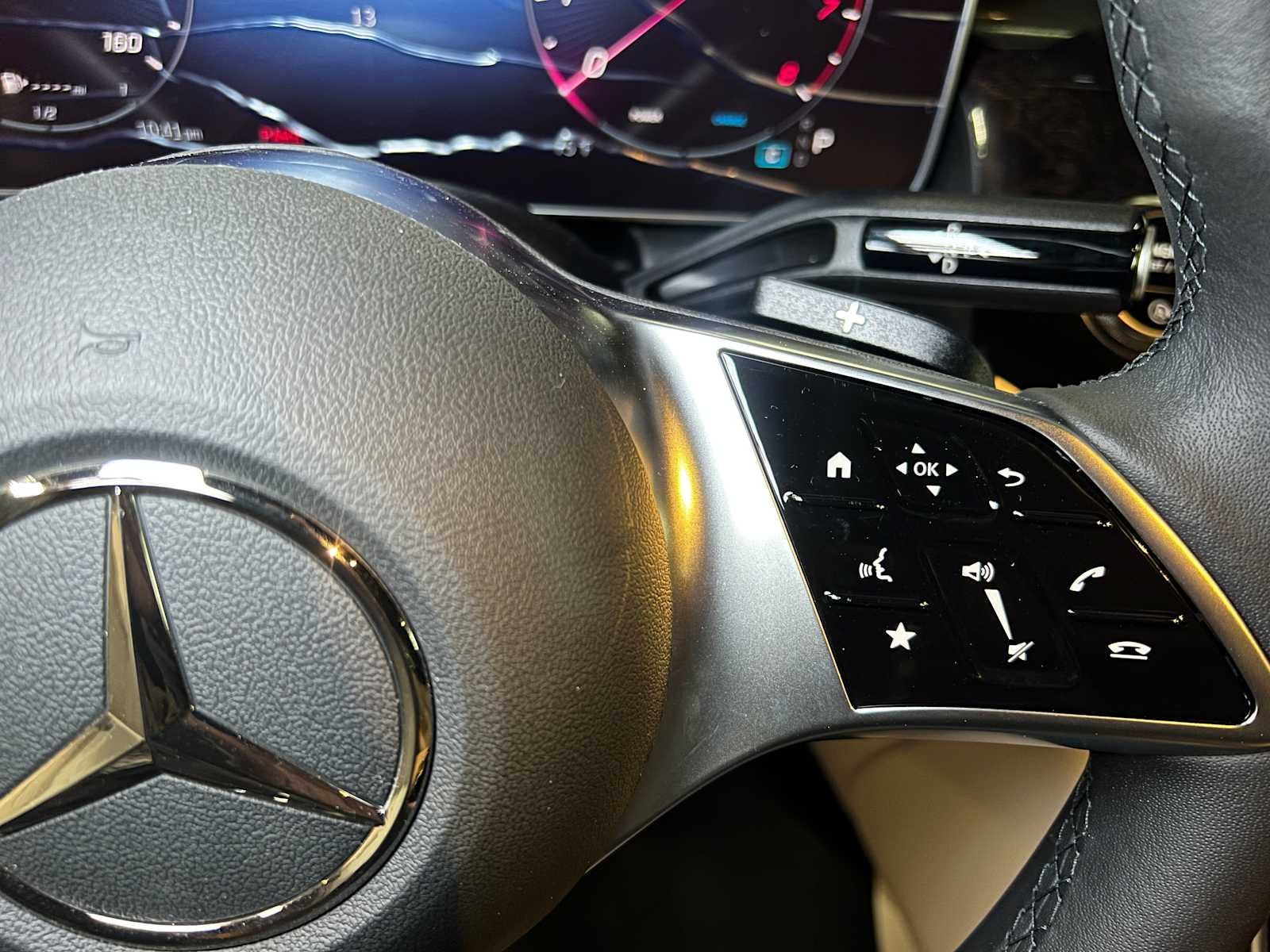 2025 Mercedes-Benz GLC GLC 300