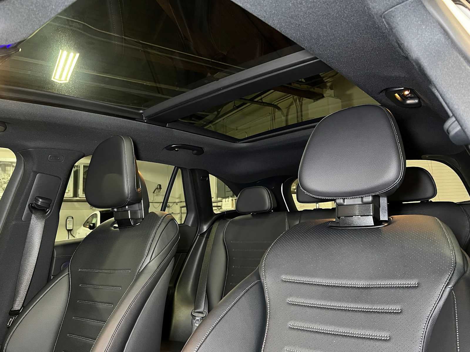 2025 Mercedes-Benz GLC GLC 300