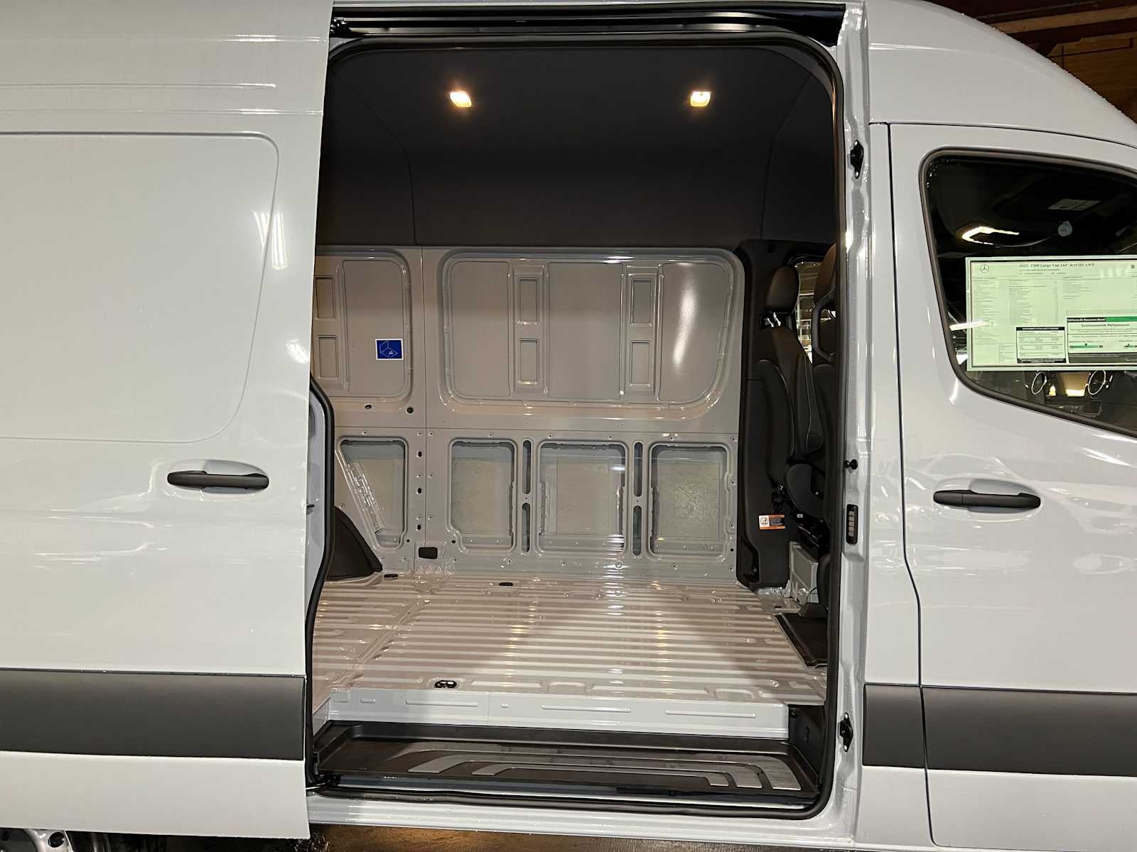 2026 Mercedes-Benz Sprinter 2500 Standard Roof I4 Diesel HO 144" AWD