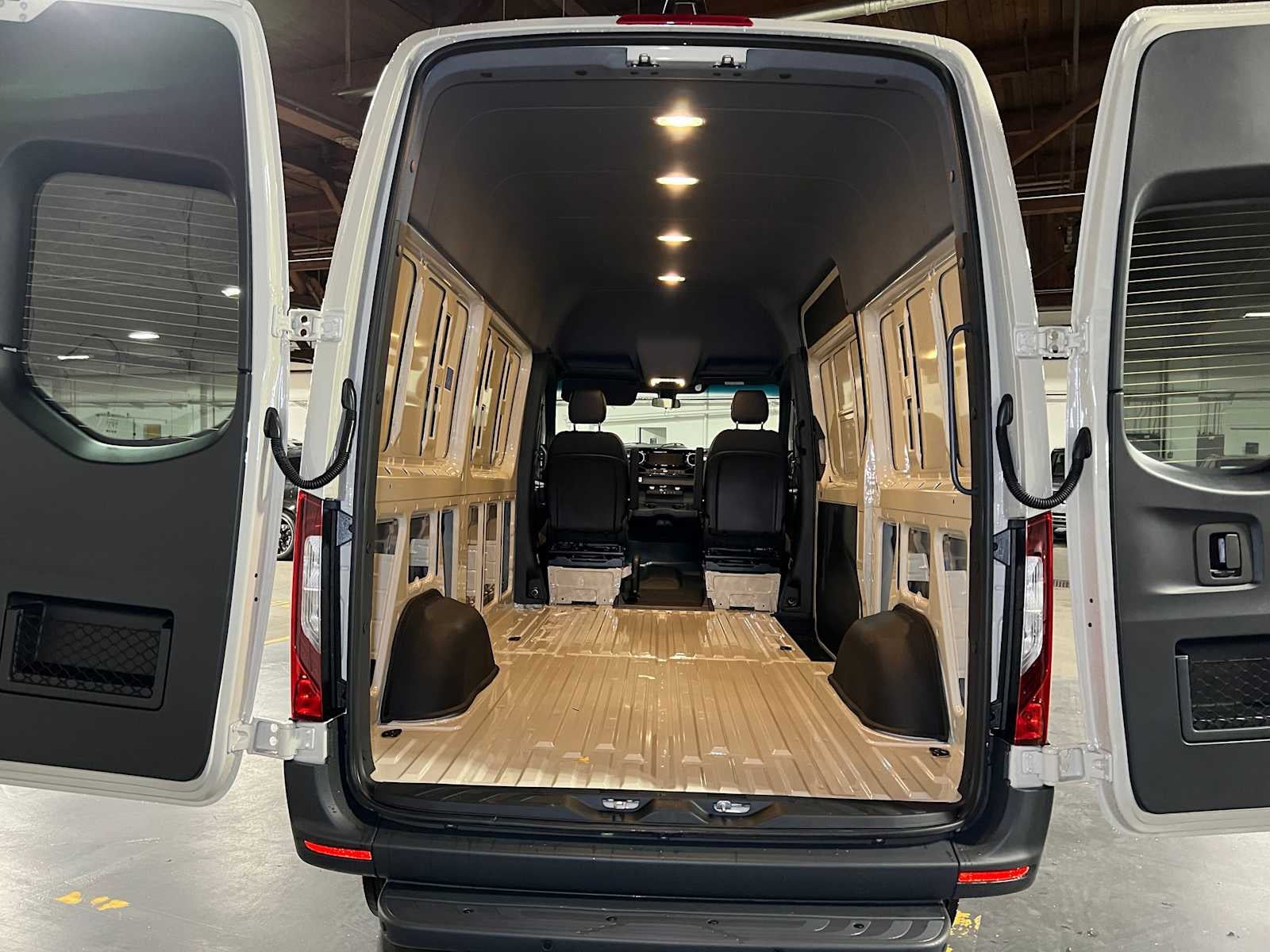 2026 Mercedes-Benz Sprinter 2500 Standard Roof I4 Diesel HO 144" AWD