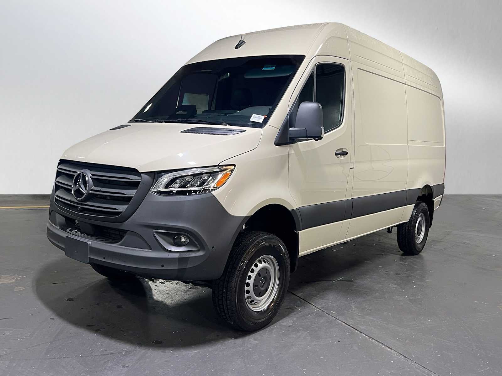 2026 Mercedes-Benz Sprinter 2500 Standard Roof I4 Diesel HO 144" AWD