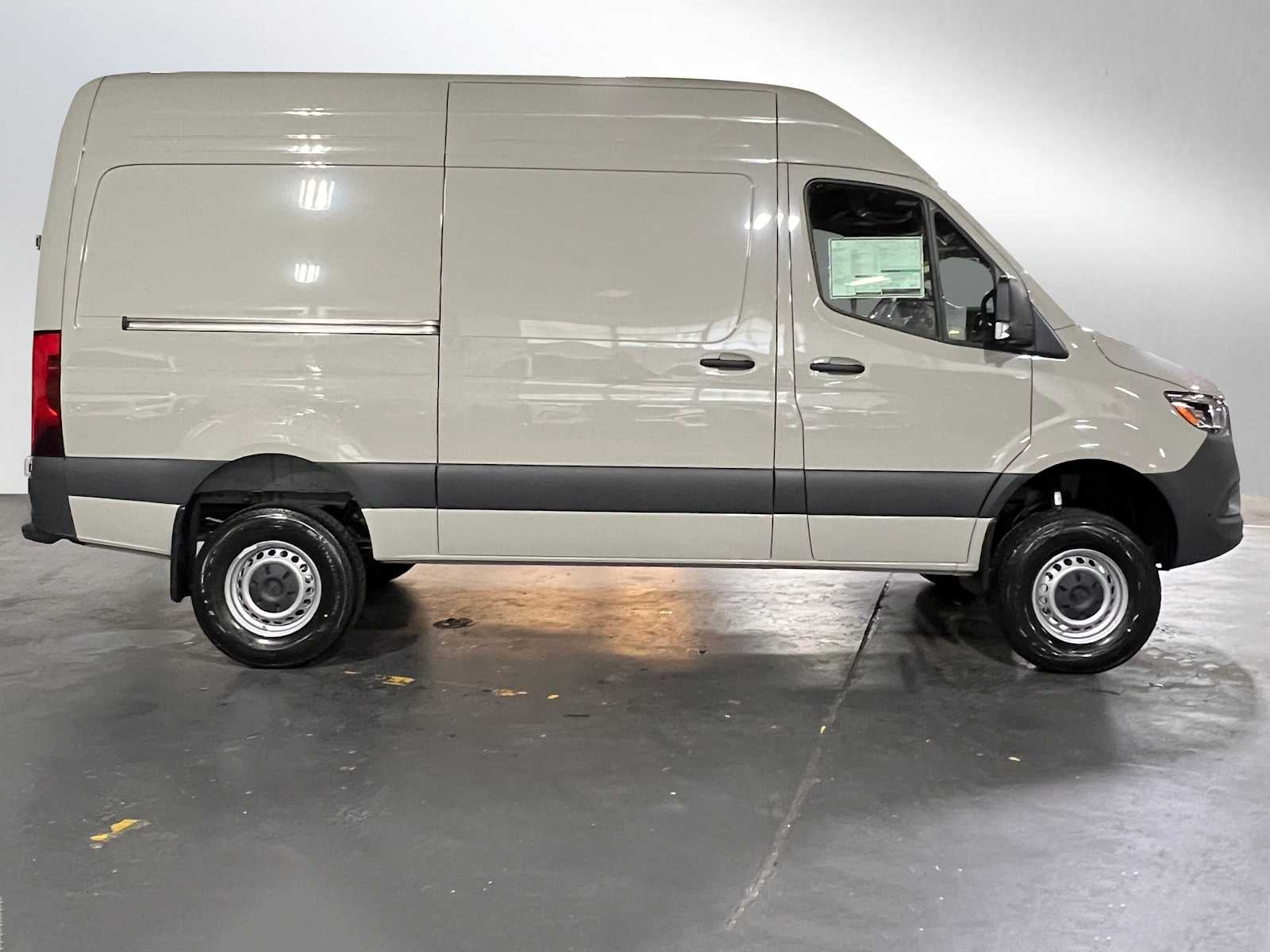 2026 Mercedes-Benz Sprinter 2500 Standard Roof I4 Diesel HO 144" AWD