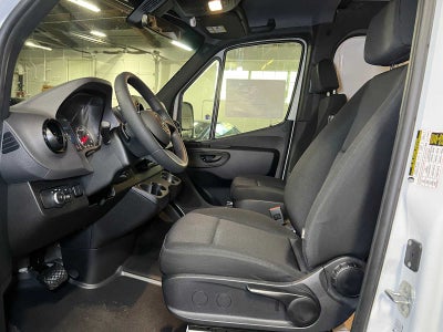 2025 Mercedes-Benz Sprinter 2500 Standard Roof I4 Diesel 144" RWD