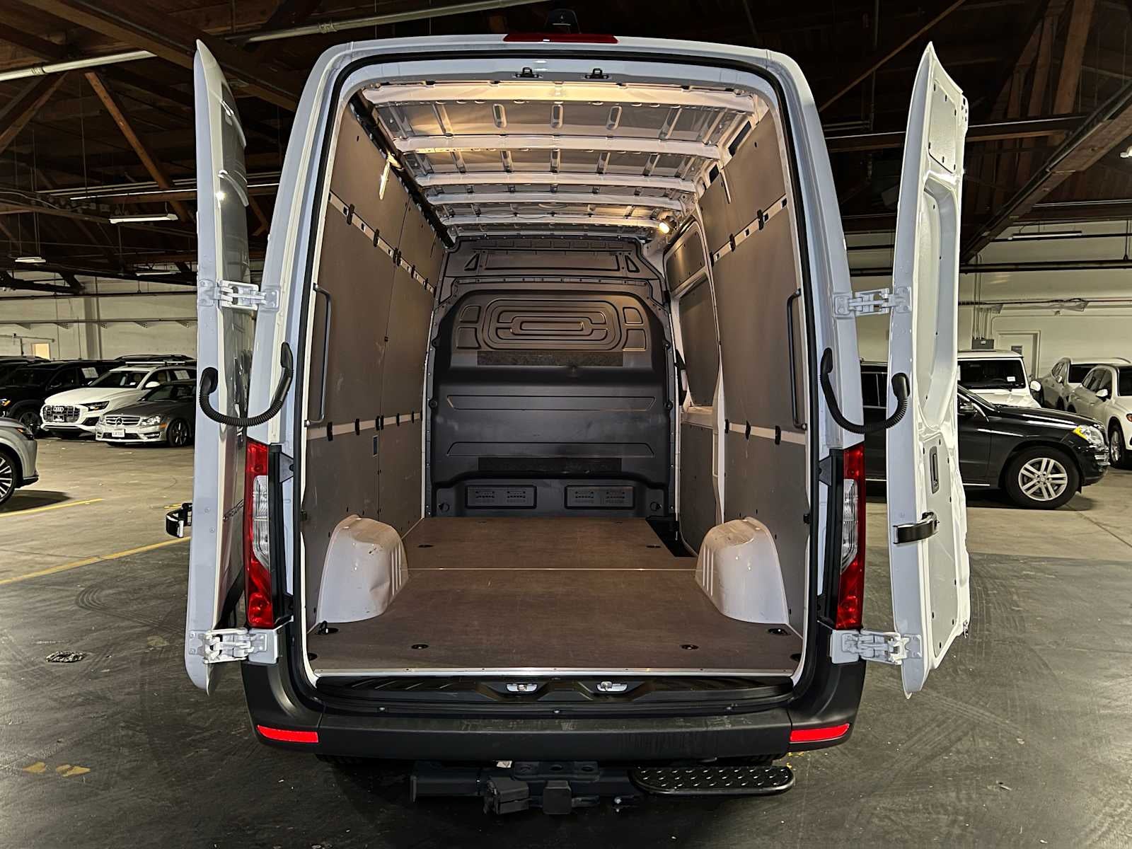 2025 Mercedes-Benz Sprinter 2500 Standard Roof I4 Diesel 144" RWD
