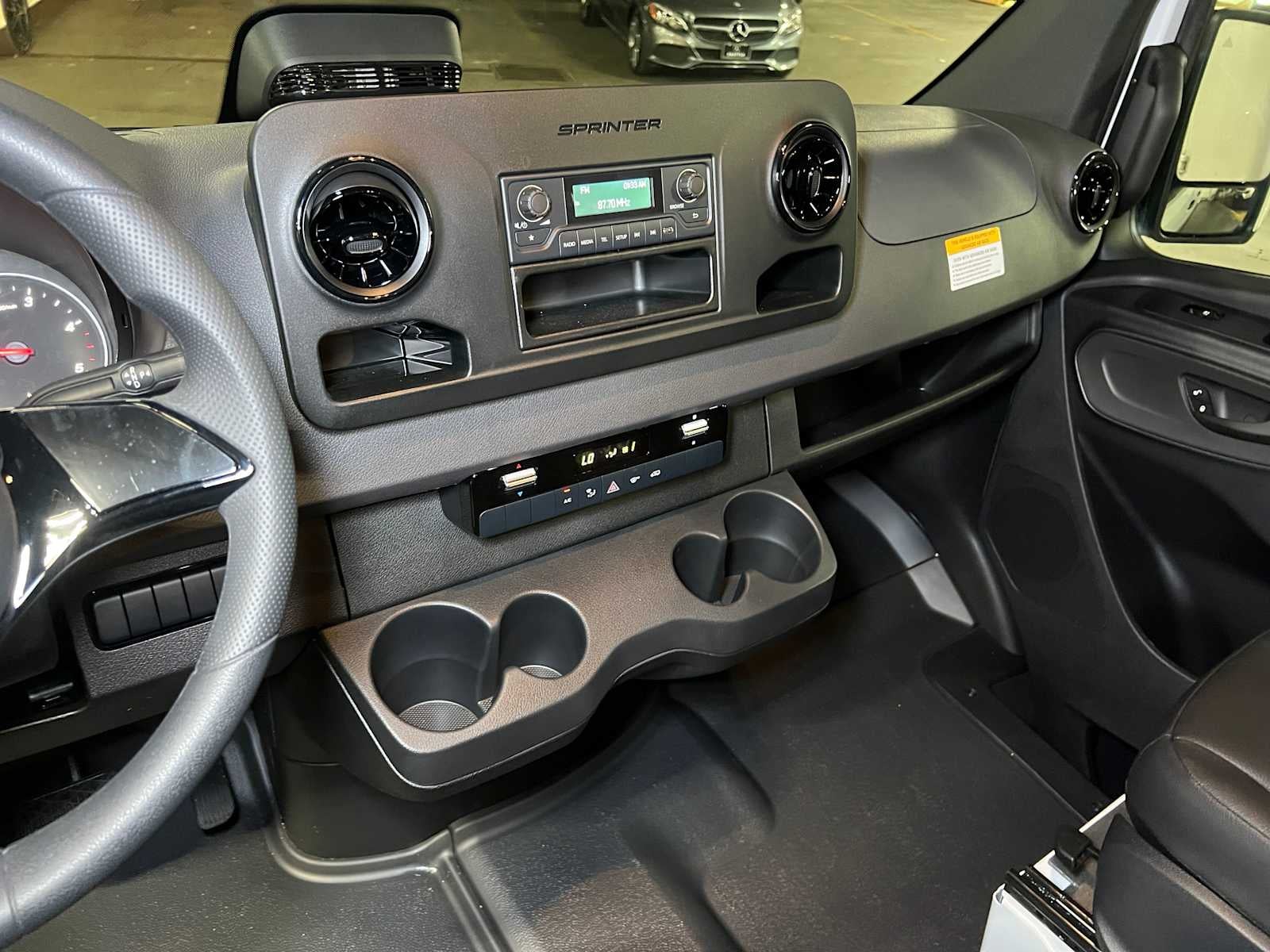 2025 Mercedes-Benz Sprinter 2500 Standard Roof I4 Diesel 144" RWD