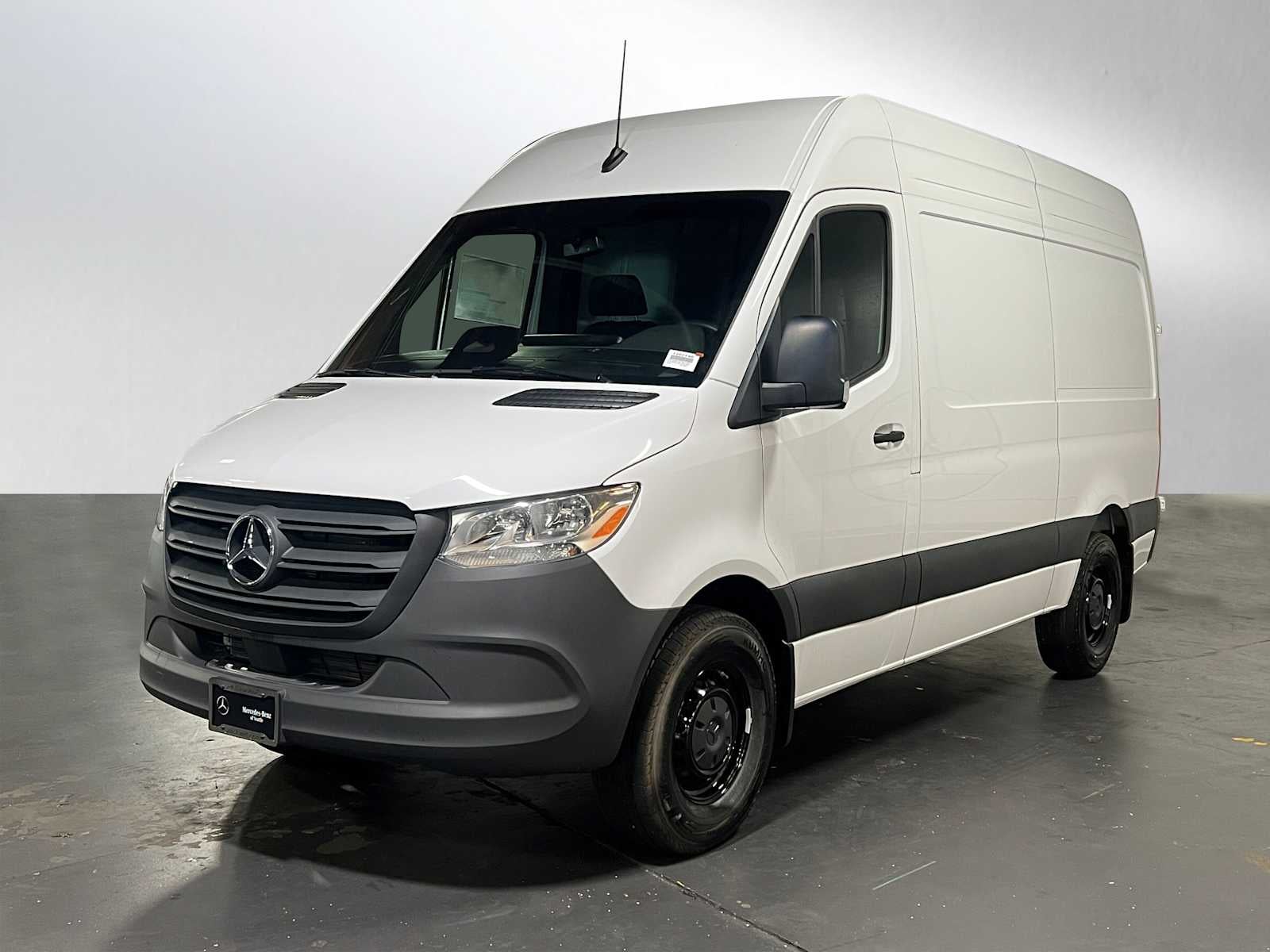 2025 Mercedes-Benz Sprinter 2500 Standard Roof I4 Diesel 144" RWD