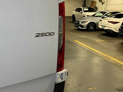 2025 Mercedes-Benz Sprinter 2500 Standard Roof I4 Diesel 144" RWD