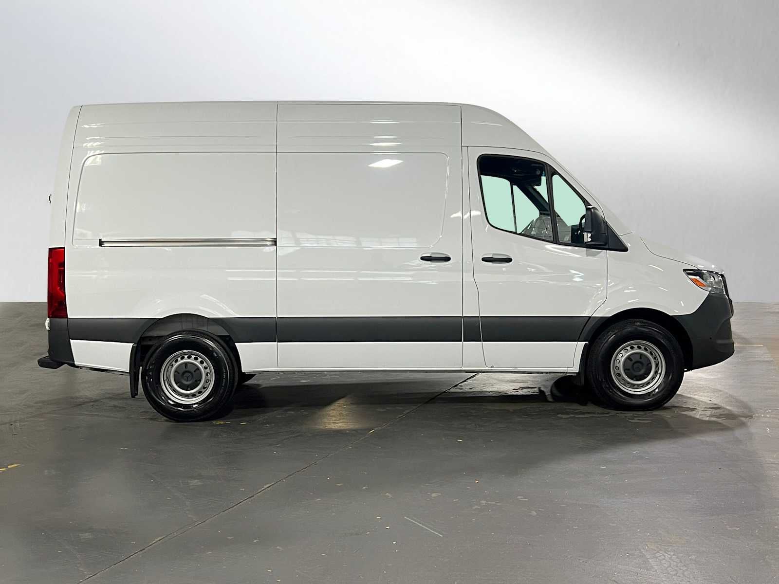2025 Mercedes-Benz Sprinter 2500 Standard Roof I4 Diesel 144" RWD