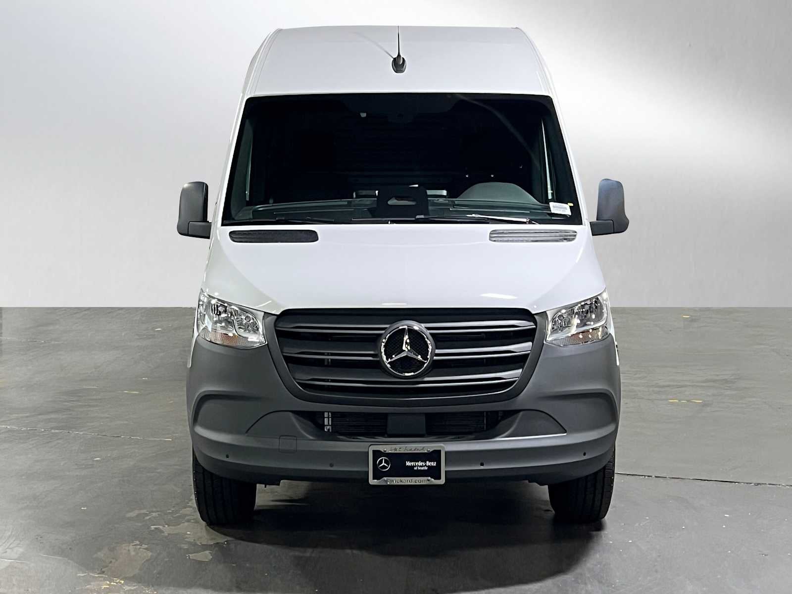 2025 Mercedes-Benz Sprinter 2500 Standard Roof I4 Diesel 144" RWD