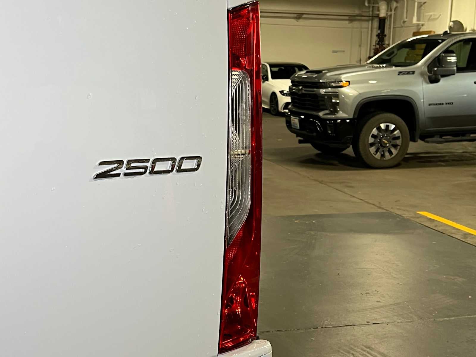 2025 Mercedes-Benz Sprinter 2500 Standard Roof I4 Diesel 144" RWD