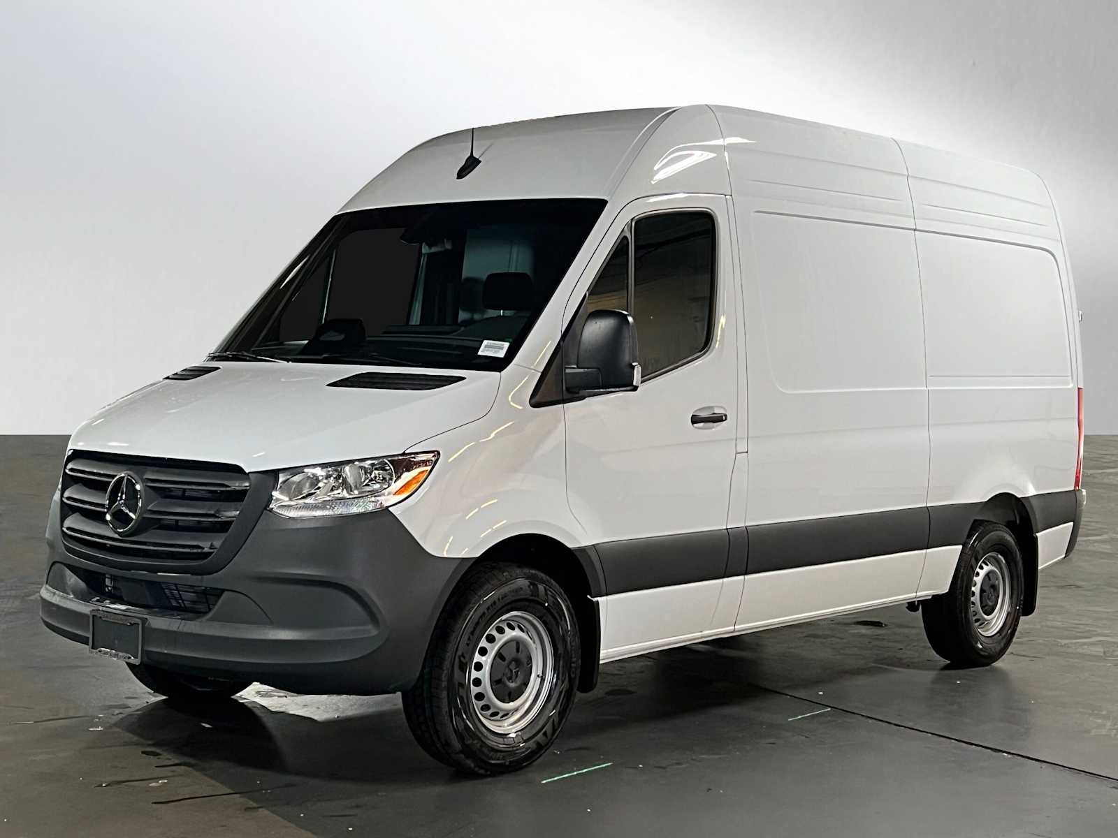 2025 Mercedes-Benz Sprinter 2500 Standard Roof I4 Diesel 144" RWD