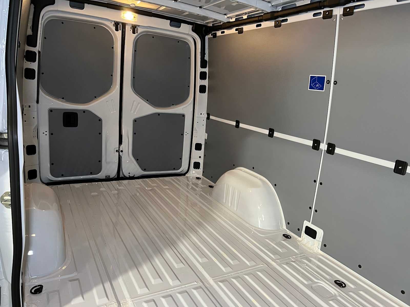 2025 Mercedes-Benz Sprinter 2500 Standard Roof I4 Diesel 144" RWD