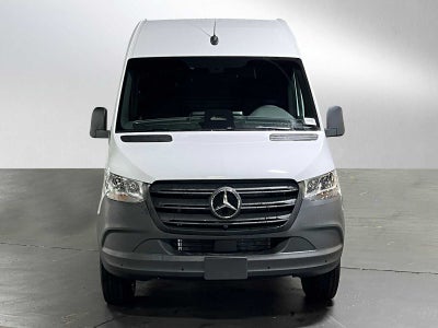 2025 Mercedes-Benz Sprinter 2500 Standard Roof I4 Diesel 144" RWD