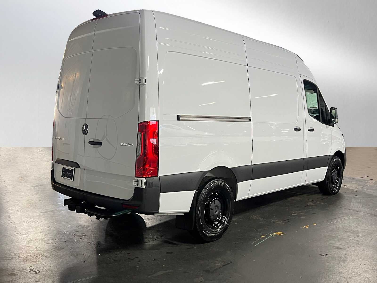 2025 Mercedes-Benz Sprinter 2500 Standard Roof I4 Diesel 144" RWD