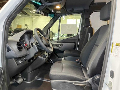 2025 Mercedes-Benz Sprinter 2500 Standard Roof I4 Diesel 144" RWD