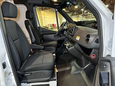 2025 Mercedes-Benz Sprinter 2500 Standard Roof I4 Diesel 144" RWD