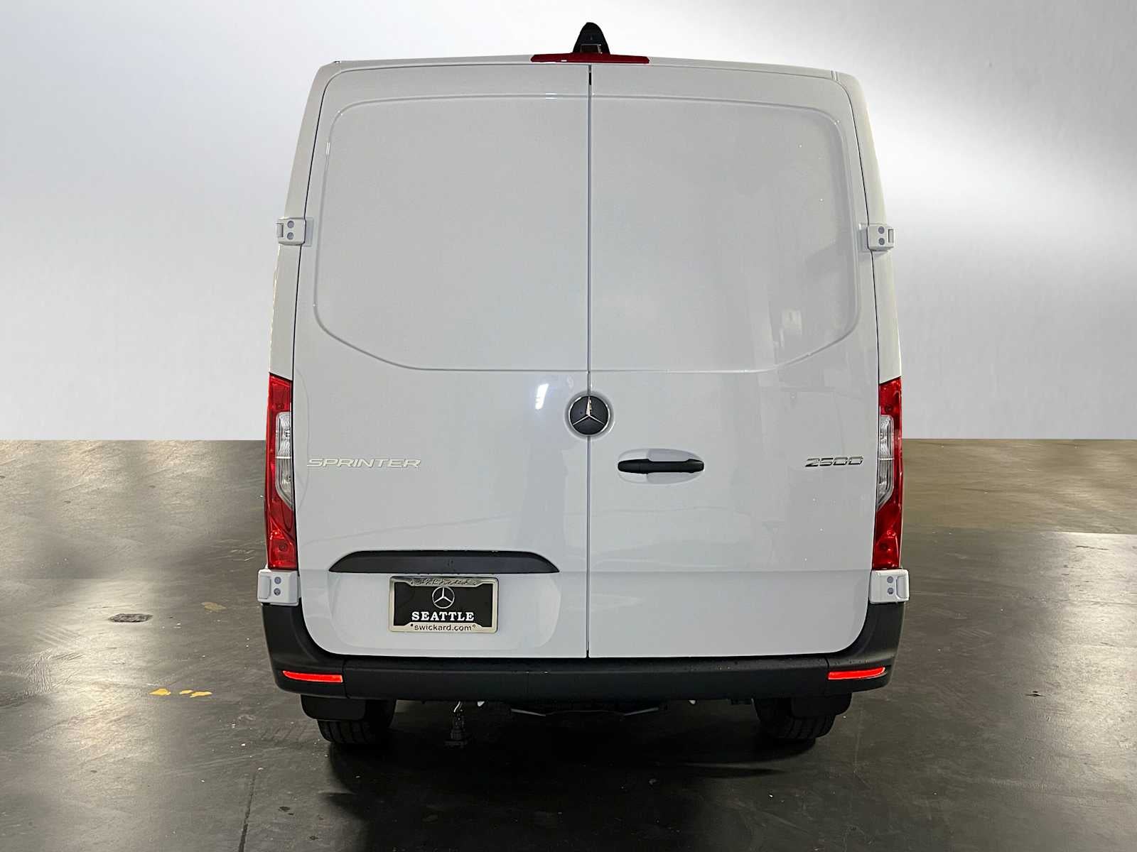 2025 Mercedes-Benz Sprinter 2500 Standard Roof I4 Diesel 144" RWD