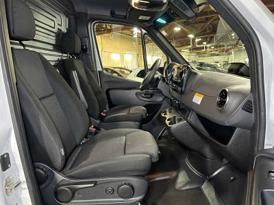 2025 Mercedes-Benz Sprinter 2500 Standard Roof I4 Diesel 144" RWD