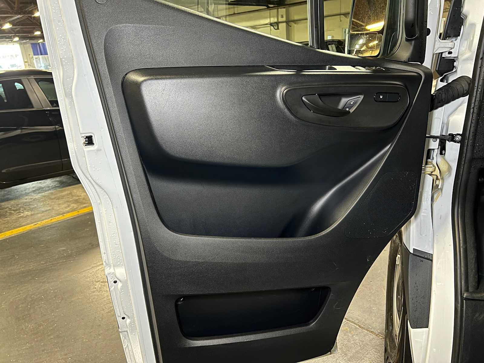 2025 Mercedes-Benz Sprinter 2500 Standard Roof I4 Diesel 144" RWD