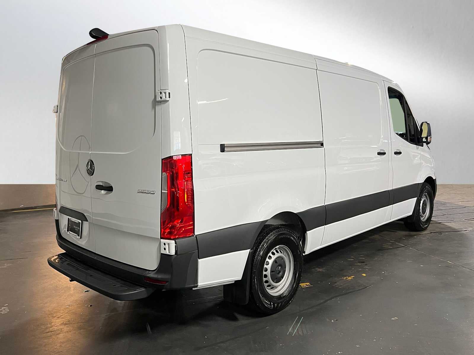 2025 Mercedes-Benz Sprinter 2500 Standard Roof I4 Diesel 144" RWD