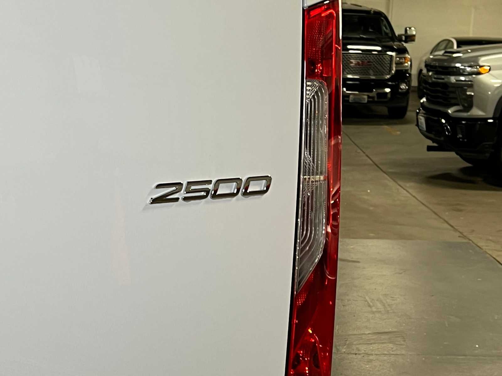 2025 Mercedes-Benz Sprinter 2500 Standard Roof I4 Diesel 144" RWD