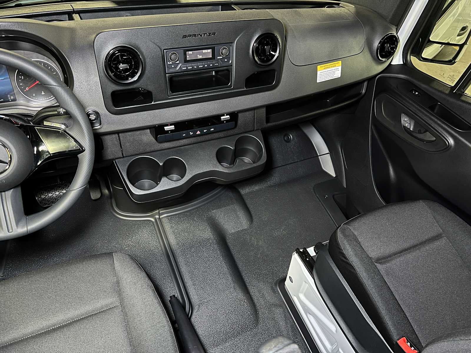 2025 Mercedes-Benz Sprinter 2500 Standard Roof I4 Diesel 144" RWD