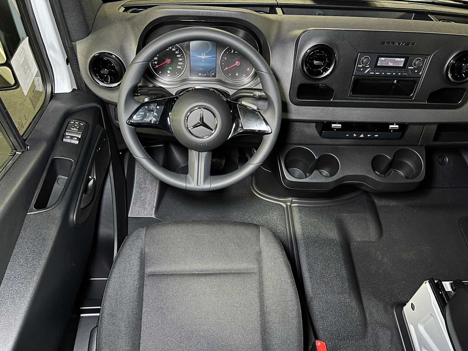 2025 Mercedes-Benz Sprinter 2500 Standard Roof I4 Diesel 144" RWD