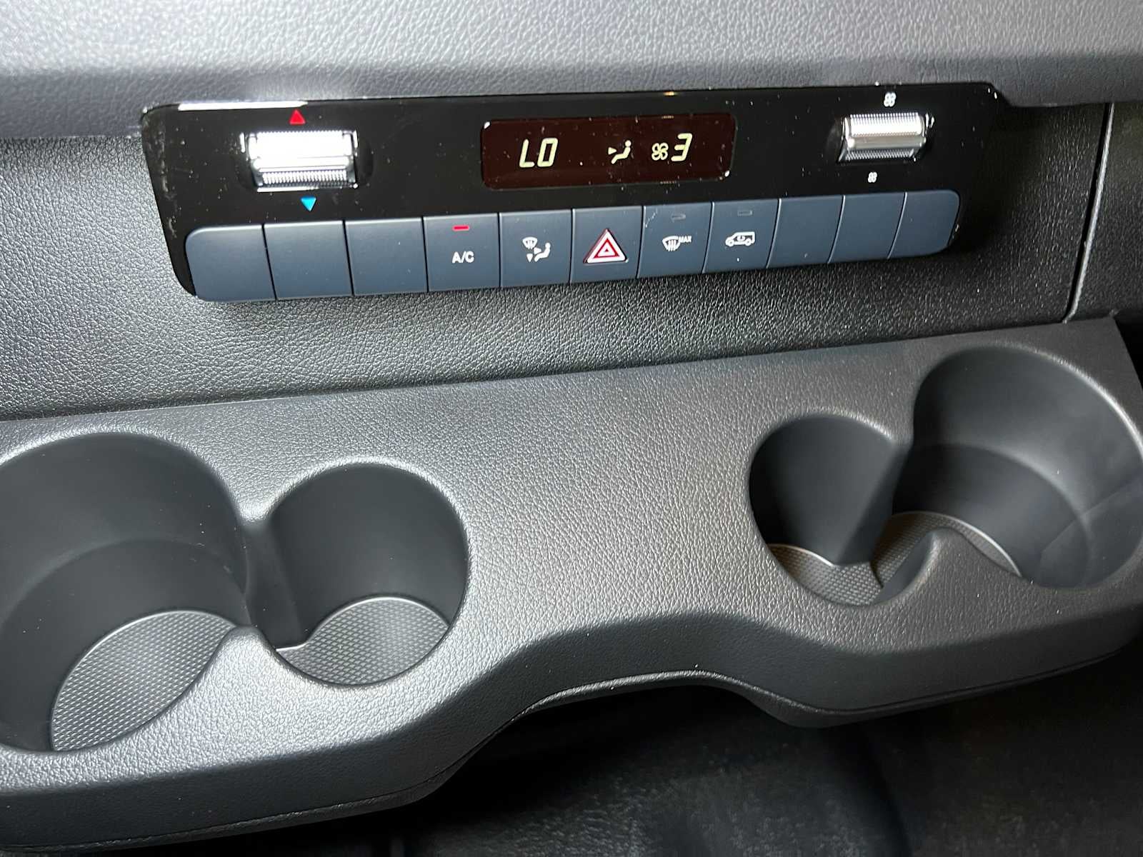 2025 Mercedes-Benz Sprinter 2500 Standard Roof I4 Diesel 144" RWD